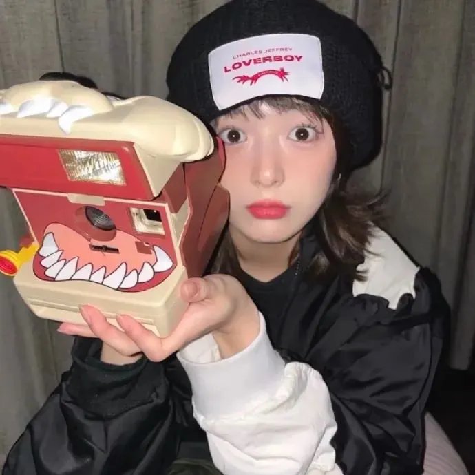 挣扎吧，亚当君